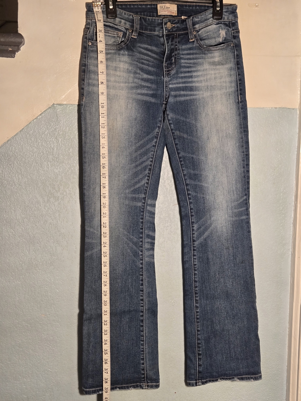BKE Bootcut Jeans in Faded Blue Wash